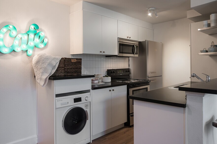 More Photos Of 5800-5820 Marmion Way, Los Angeles Multifamily For Sale