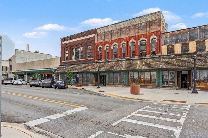 More Photos Of , Bay City General Retail For Sale