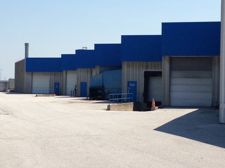 More Photos Of 4525 Rhodes Dr, Windsor Light Distribution For Lease