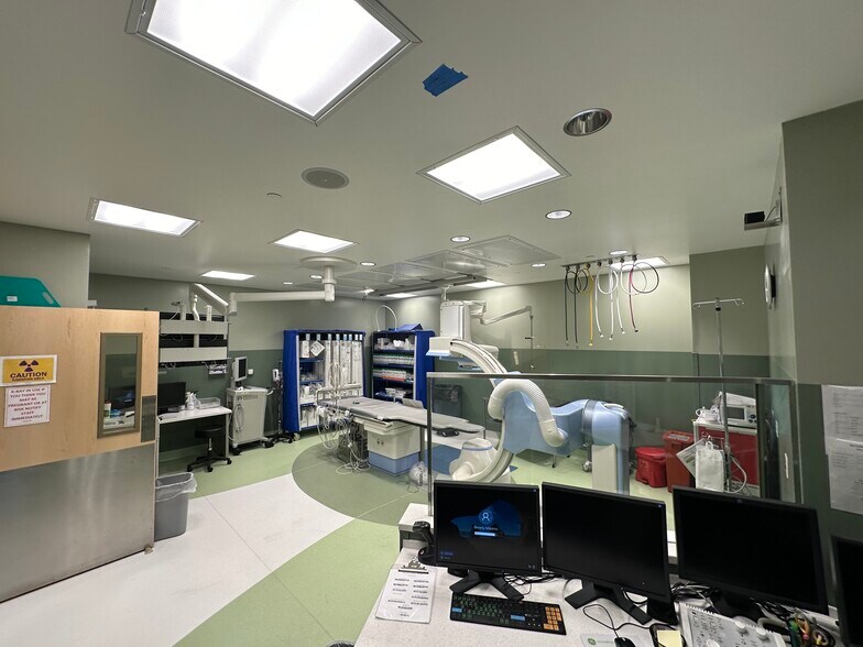More Photos Of 77 S Dobson Rd, Chandler Medical For Sale