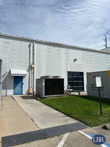 More Photos Of 295-297 Barnes Blvd, Rockledge Light Manufacturing For Lease