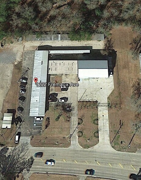 Primary Photo Of 1228 Fremaux Ave, Slidell Light Distribution For Lease