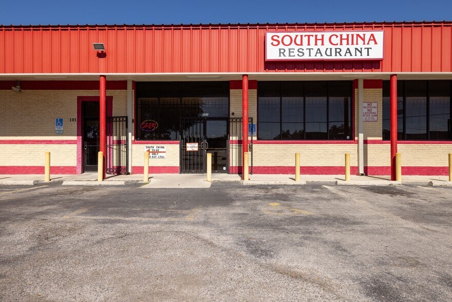 More Photos Of 109 Crane Ave, San Antonio Freestanding For Sale