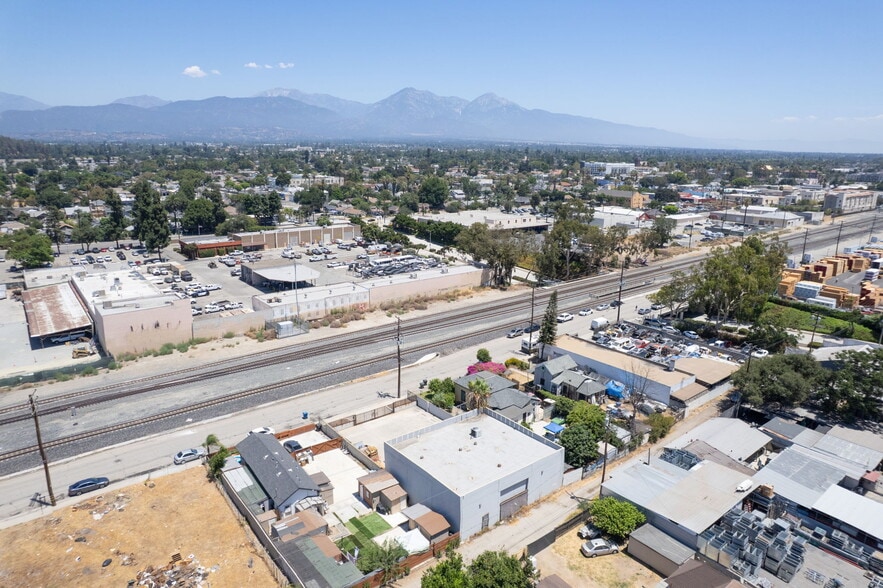 More Photos Of 960 W 1st St, Pomona Warehouse For Sale