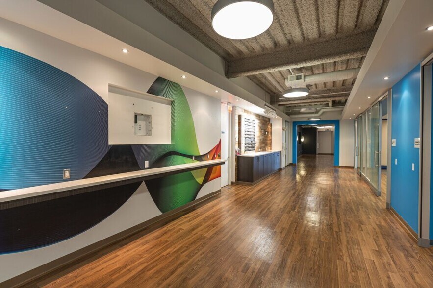 More Photos Of 500 Woodward Ave, Detroit Office For Lease