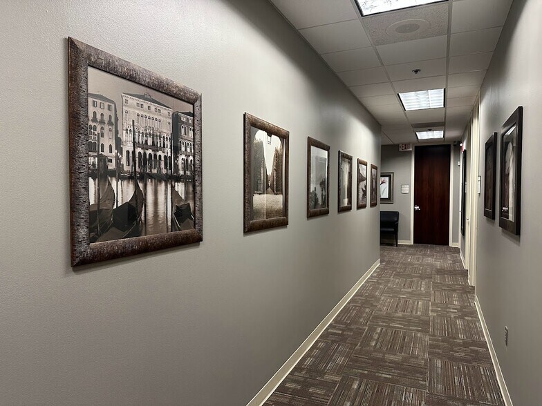 More Photos Of 250 International Pky, Lake Mary Office For Lease
