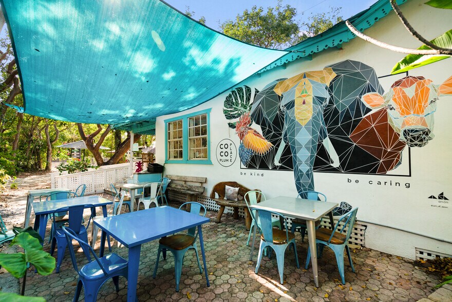 More Photos Of 98275 Overseas Hwy, Key Largo Storefront Retail Residential For Sale