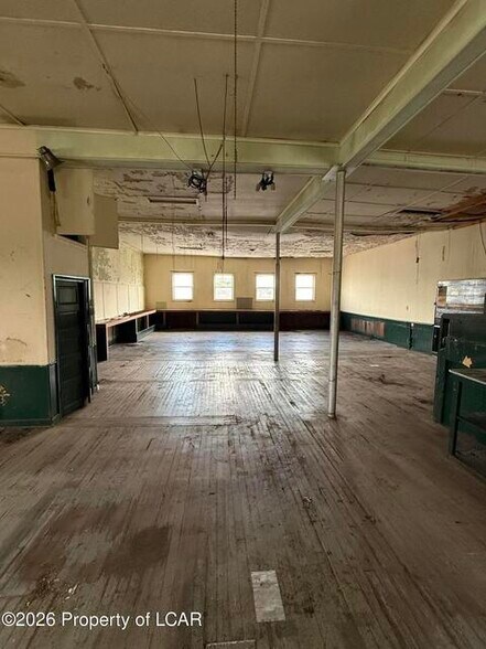 More Photos Of 222 Lincoln St, Dupont Apartments For Sale