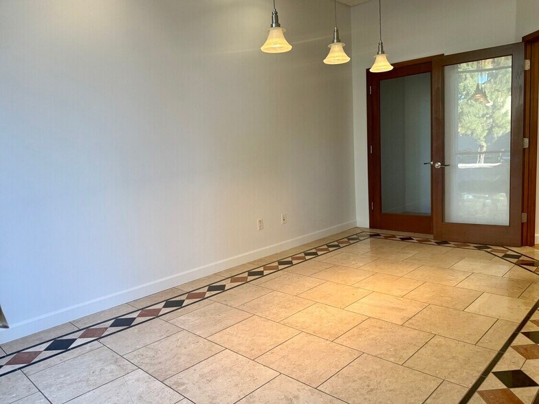 More Photos Of 2168-2196 Ringwood Ave, San Jose Light Distribution For Lease