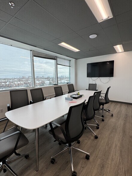 More Photos Of 2800 Skymark Ave, Mississauga Office For Sale