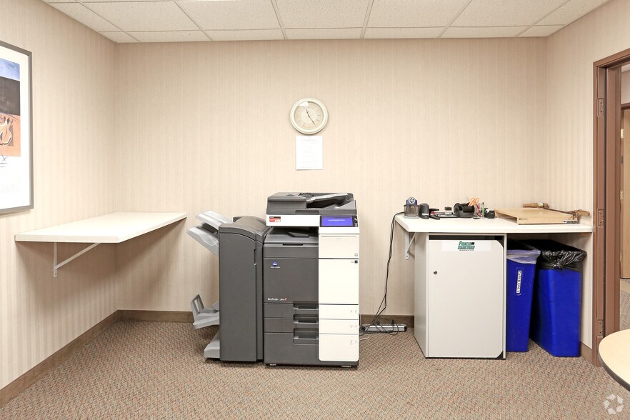 More Photos Of 1500 McAndrews Rd W, Burnsville Office For Lease
