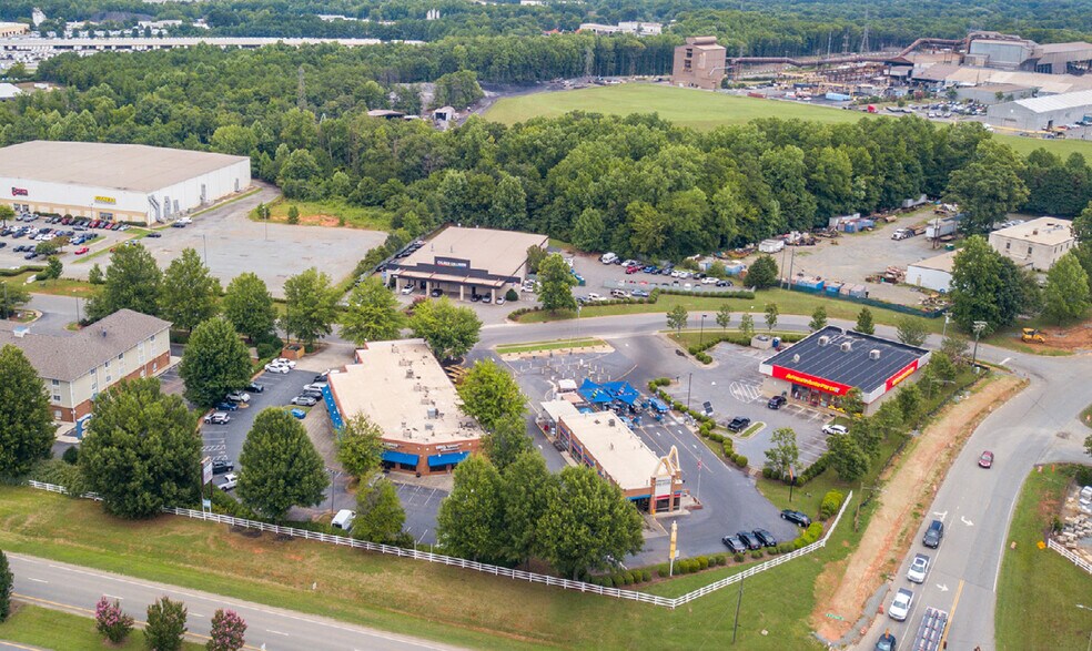 More Photos Of 8535 Hankins Rd, Charlotte Unknown For Lease