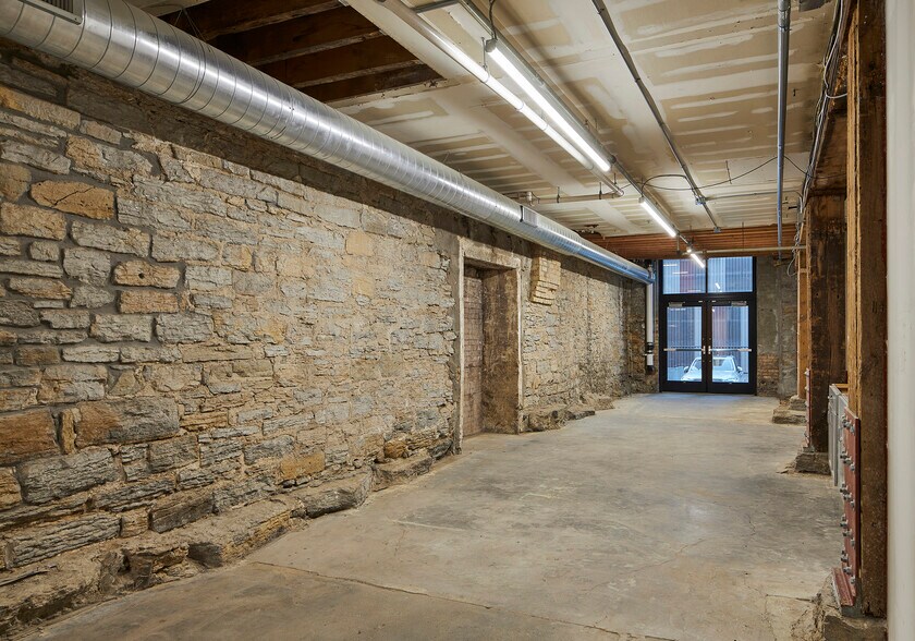 More Photos Of 418 N 3rd Ave, Minneapolis Loft Creative Space For Sale