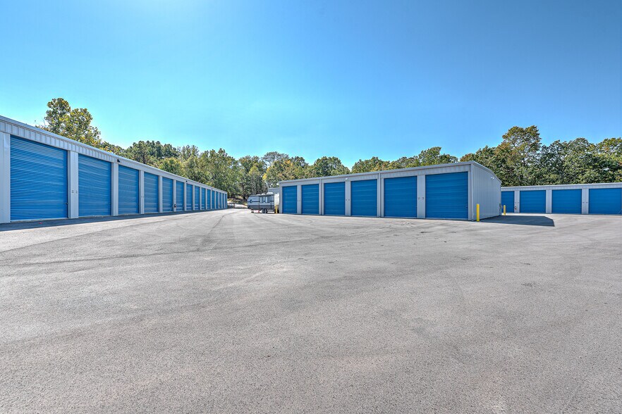 More Photos Of 14004 12 Hwy, Rogers Self Storage For Sale