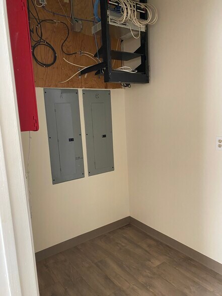 More Photos Of 630 W 17th Pl, Tempe Schools For Lease