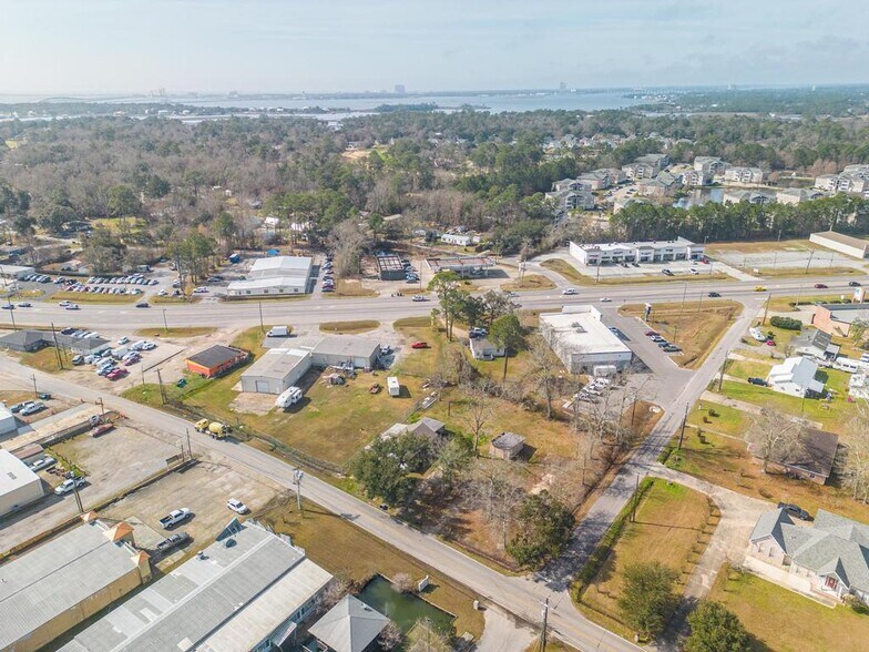 More Photos Of 6514 Washington Ave, Ocean Springs General Retail For Sale