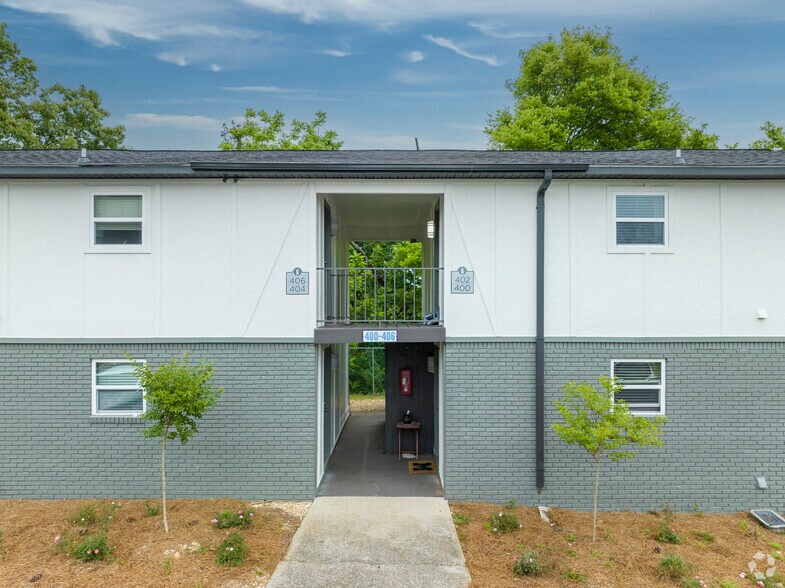 More Photos Of 403 3rd St NE, Alabaster Apartments For Sale