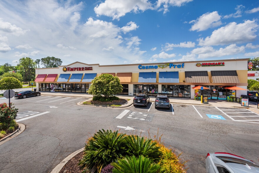 More Photos Of 7400 Abercorn St, Savannah Unknown For Lease