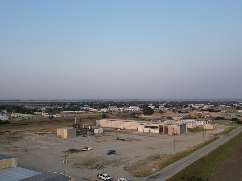 More Photos Of 2500 E 9th St, Hays Warehouse For Sale