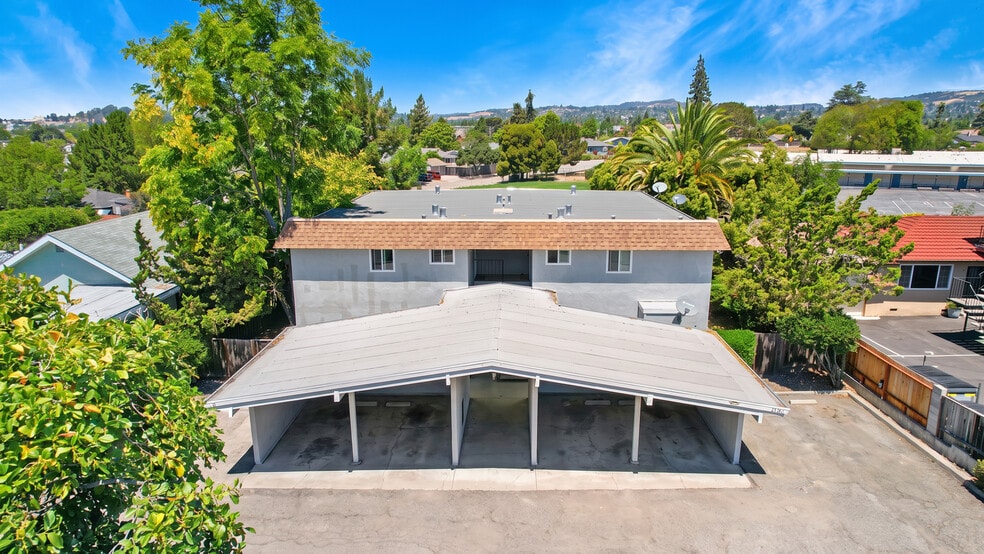 More Photos Of 2536 Grove Way, Castro Valley Apartments For Sale