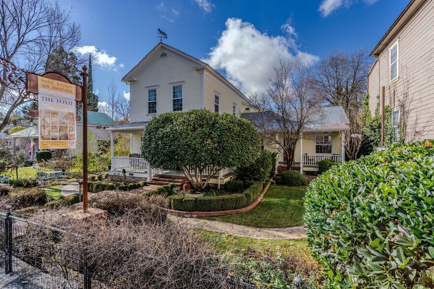 More Photos Of 77 Main St, Sutter Creek Hospitality For Sale