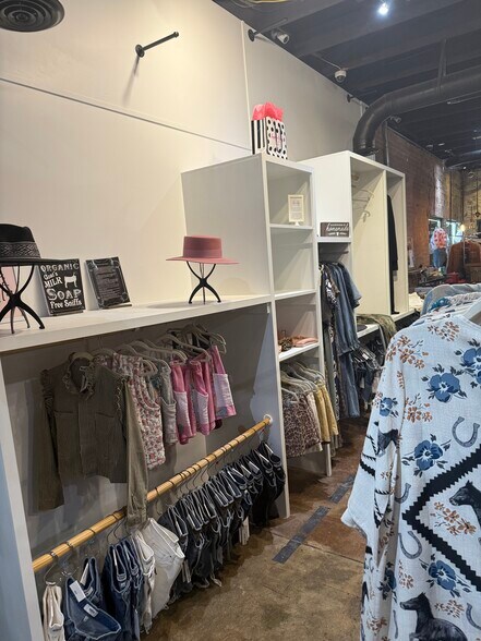 More Photos Of 163 S Main St, Keller Storefront Retail Office For Lease