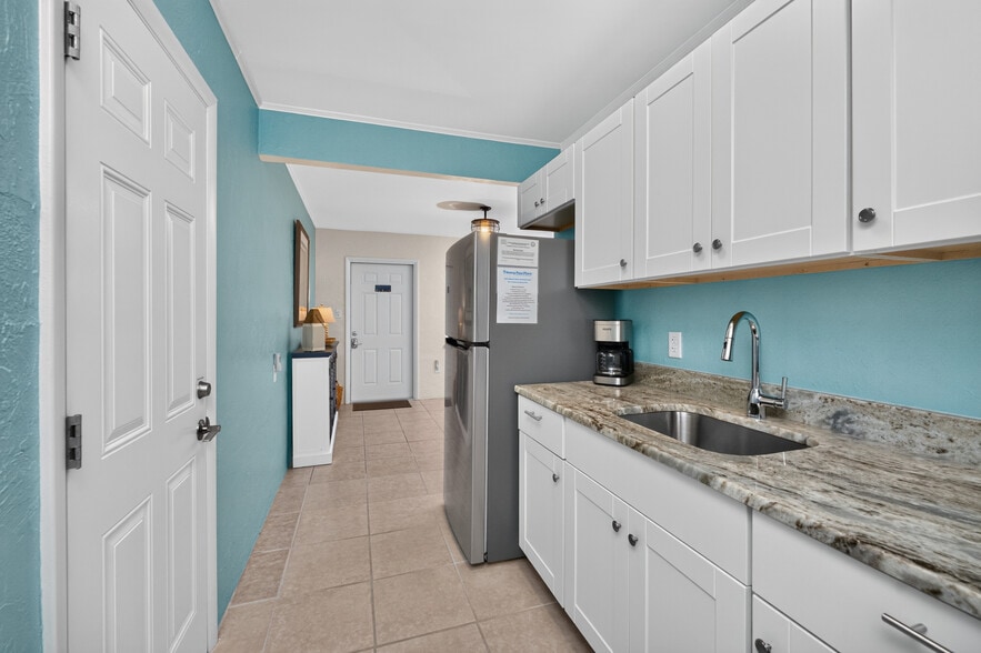 More Photos Of 1130 Gulf Blvd, Englewood Apartments For Sale