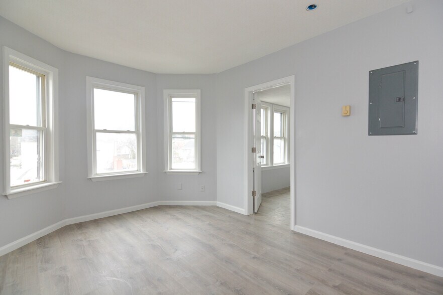 More Photos Of 35 Lafayette St, Worcester Apartments For Sale