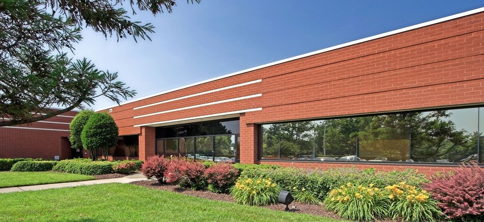 More Photos Of 1400 Crossways Blvd, Chesapeake Medical For Lease