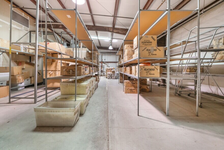 More Photos Of 480 Pat Ave, Overton Industrial For Sale