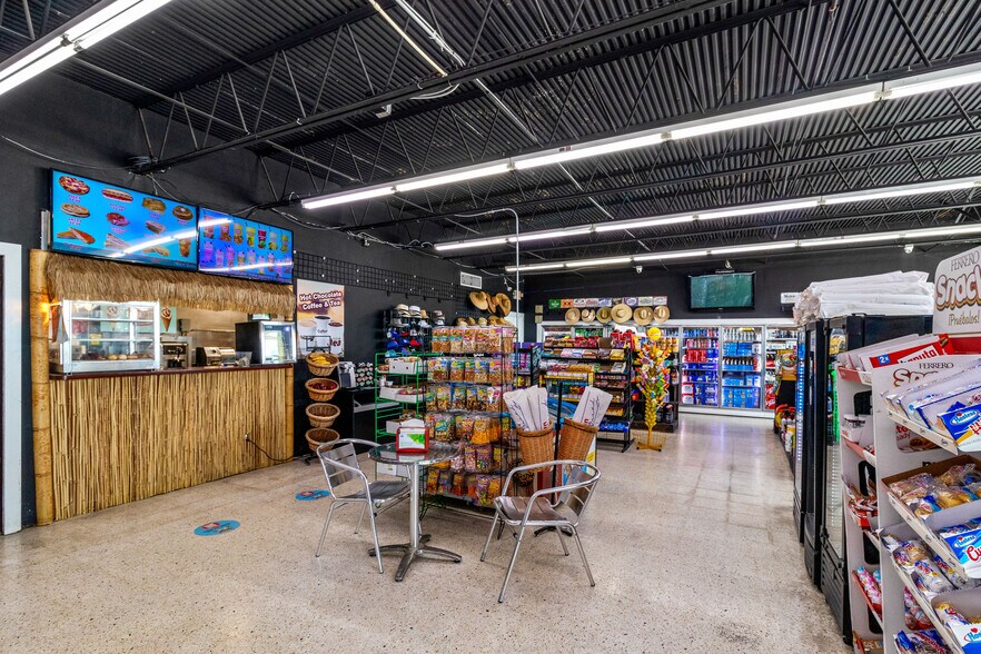 More Photos Of 27200 SW 177th Ave, Homestead Service Station For Sale