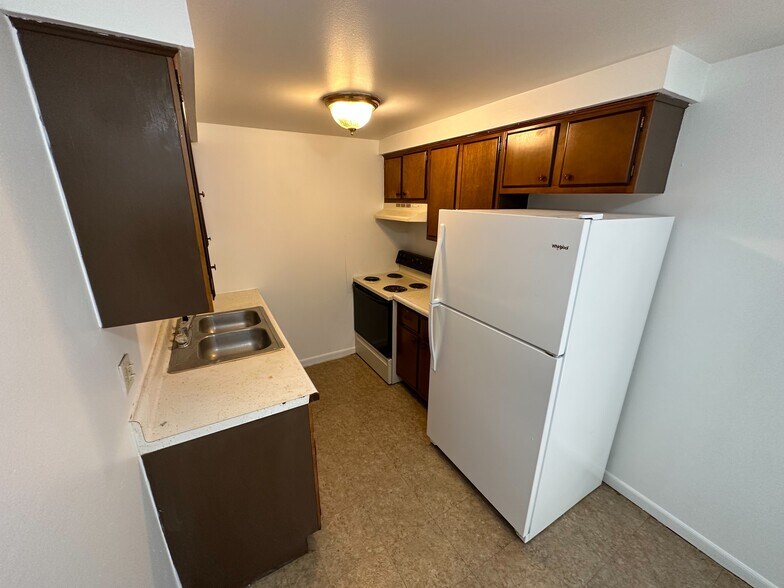 More Photos Of 751-757 N 5th Ave, Kankakee Apartments For Sale