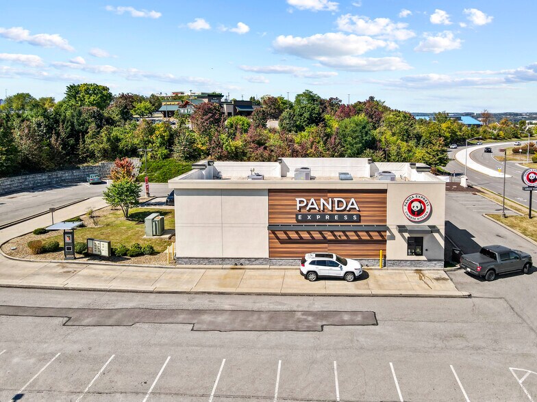 More Photos Of 1000-1450 Park Manor Blvd, Pittsburgh Unknown For Lease