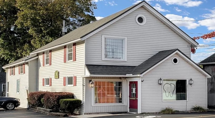 More Photos Of 25 S Main St, Pittsford General Retail For Lease