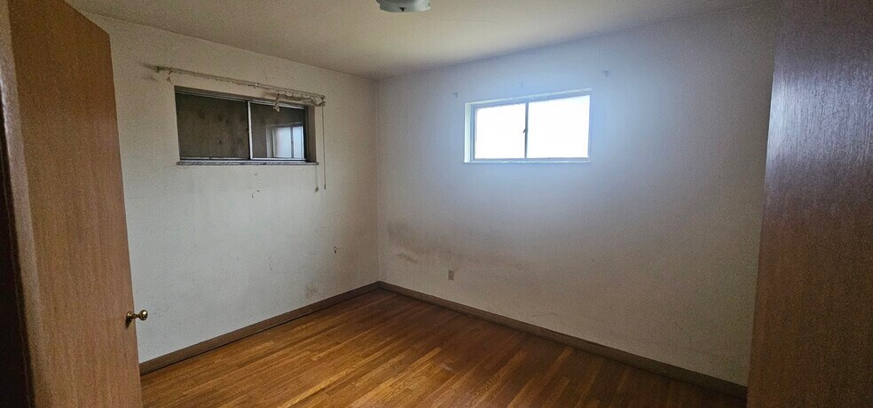More Photos Of 4994 N High St, Columbus Apartments For Sale