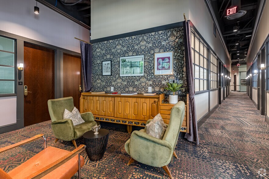More Photos Of 3035 Peachtree Rd, Atlanta Office For Lease