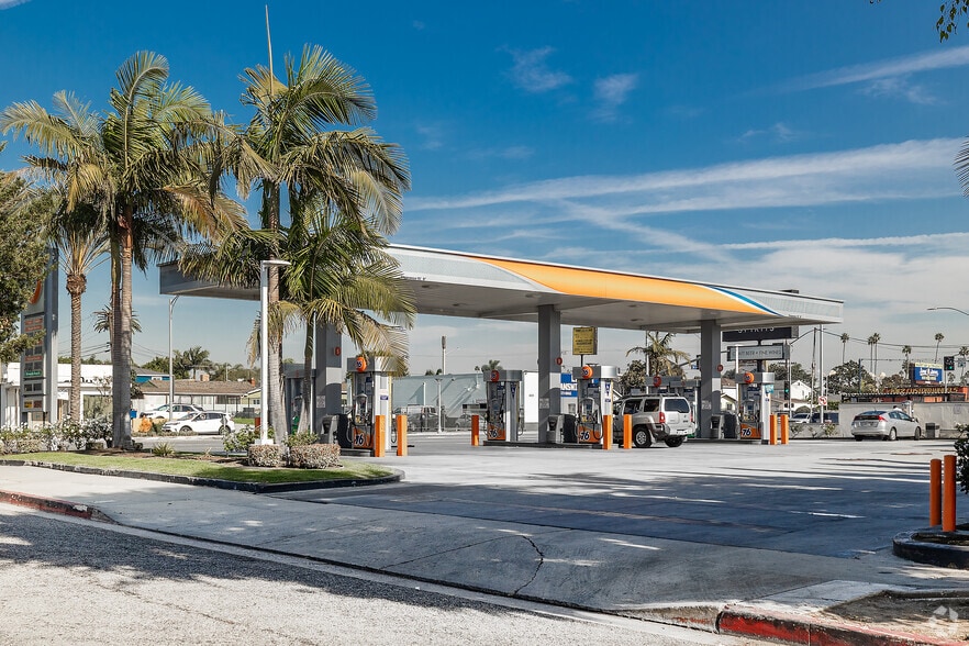 More Photos Of 4520 W Century Blvd, Inglewood Service Station For Sale