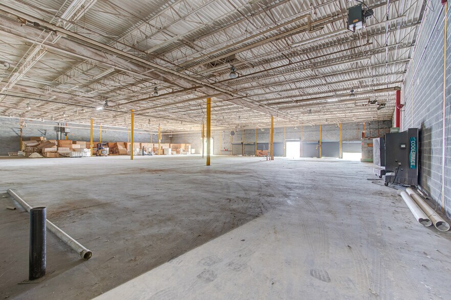 More Photos Of 1664 Sharon Rd, Washington Warehouse For Sale