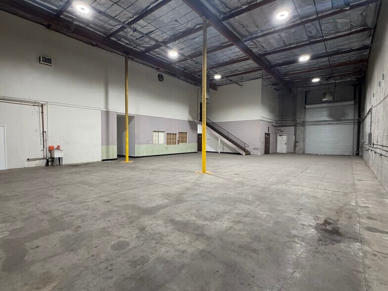 More Photos Of 7949 Ajay Dr, Sun Valley Warehouse For Lease