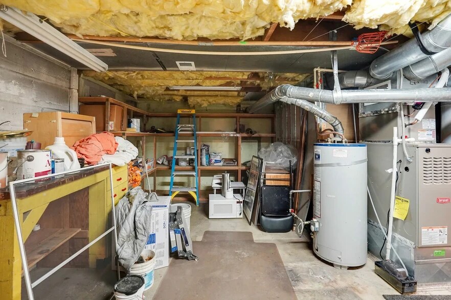 More Photos Of 1230 Fairview Ave SE, Salem Office For Sale