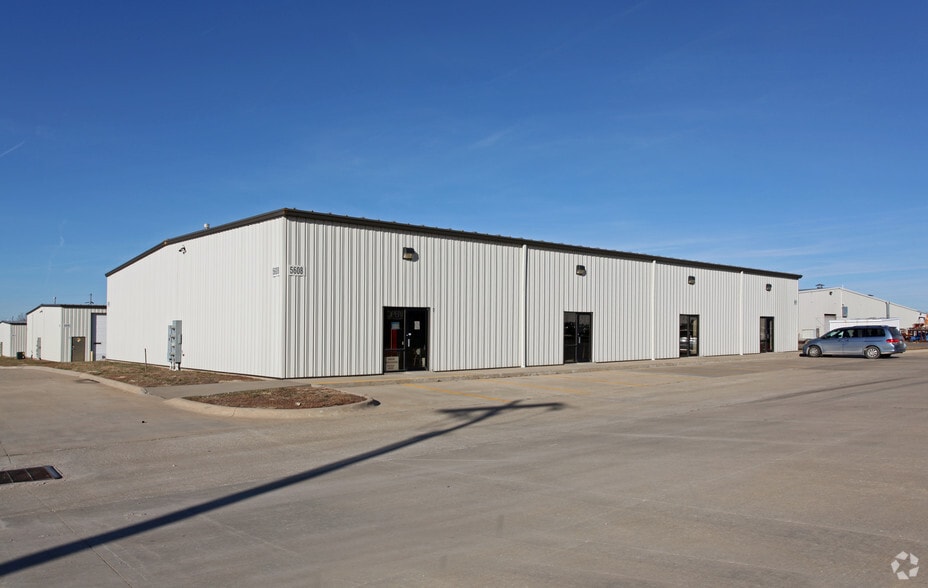 More Photos Of 5604 SW Topeka Blvd, Topeka Unknown For Lease