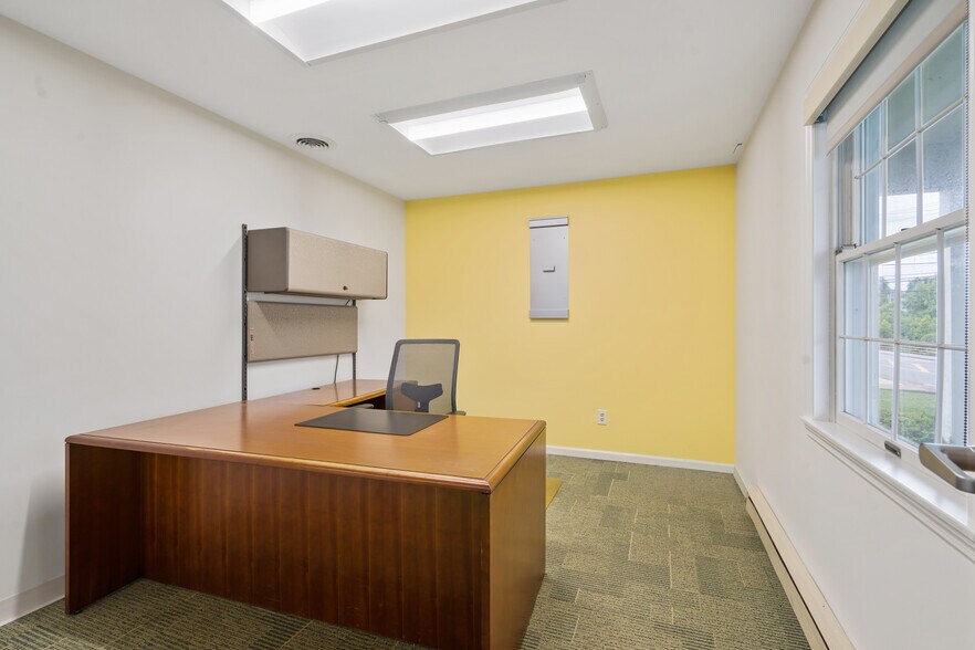 More Photos Of 7 Main St, Camden Bank For Sale