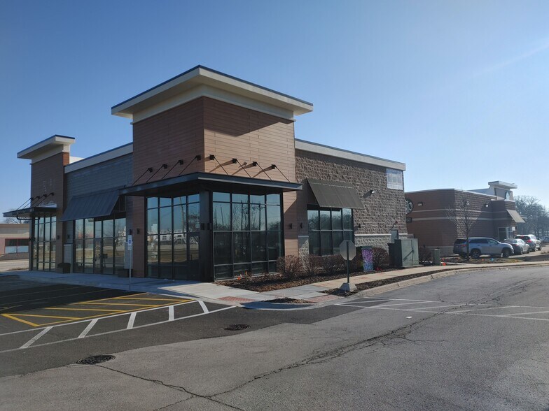 More Photos Of 15848 S Cicero Ave, Oak Forest Storefront For Lease