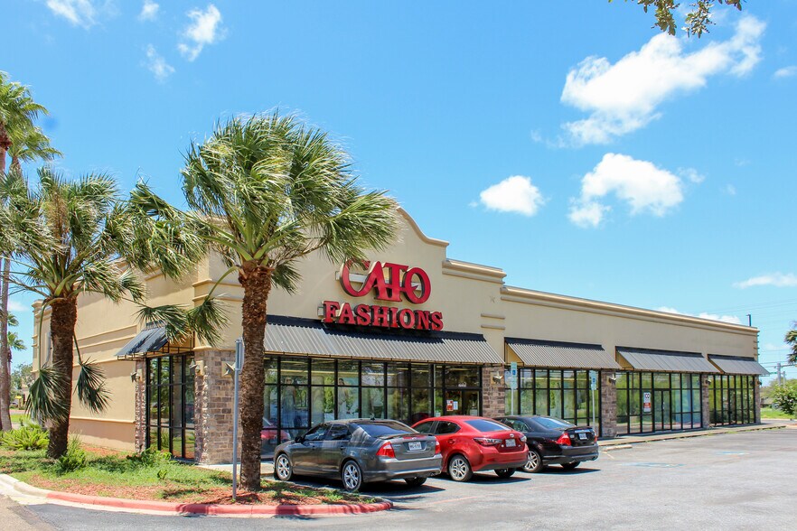 More Photos Of 7490 Padre Island Blvd, Brownsville Unknown For Lease