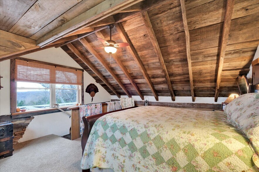 More Photos Of 2945 Greenbrier Rd, Madison Specialty For Sale