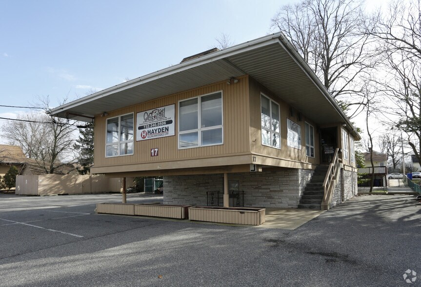 More Photos Of 17 E Route 37, Toms River Office For Lease