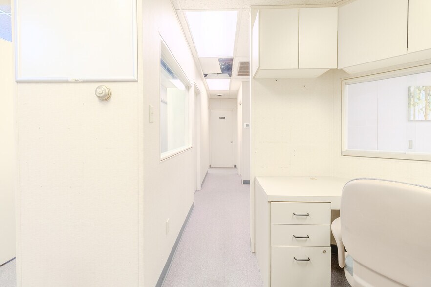 More Photos Of 346 Freeport Rd, New Kensington Medical For Lease