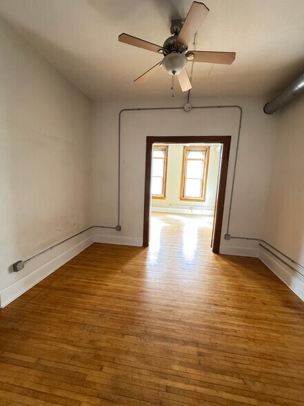 More Photos Of 327 N Riverfront Dr, Mankato Storefront Retail Residential For Sale