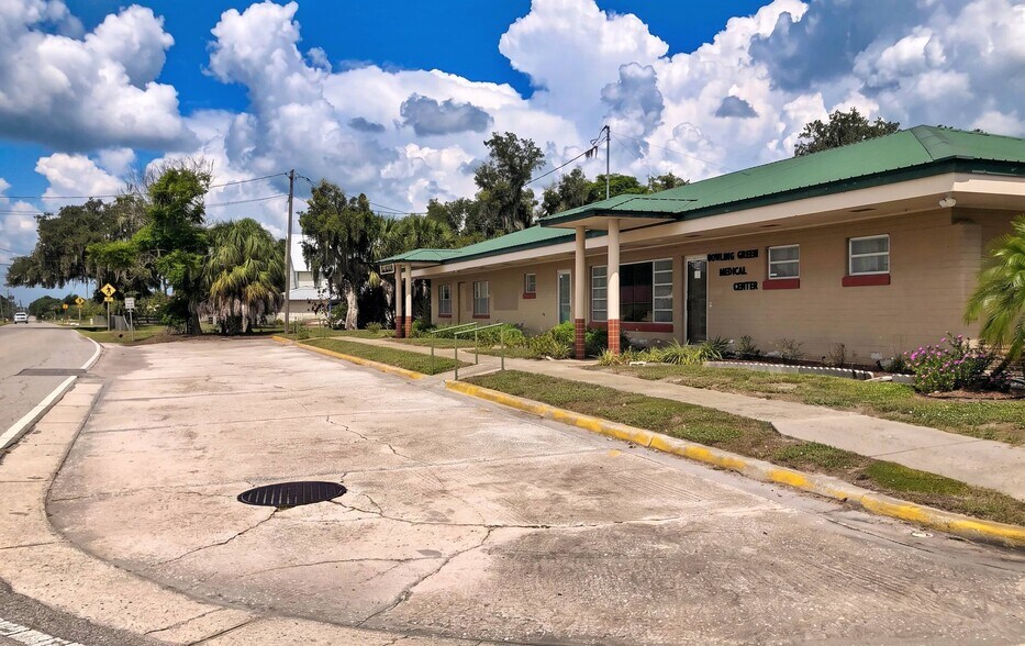 More Photos Of 302 W Main St, Bowling Green Healthcare For Sale