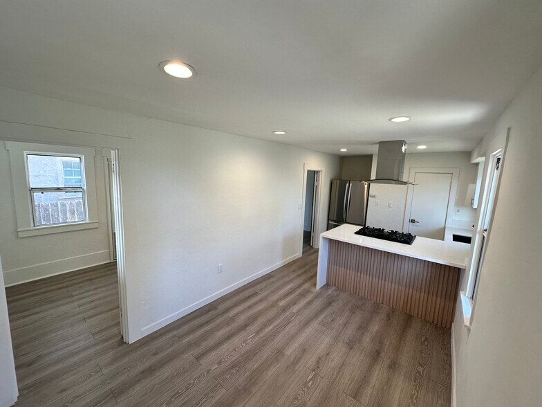 More Photos Of 4225 Central Ave, San Diego Apartments For Sale